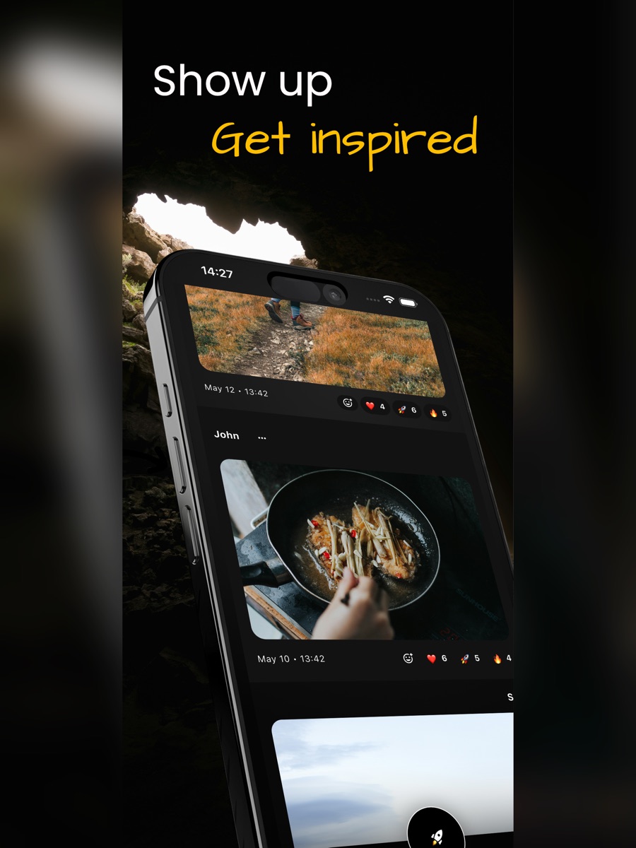 HustleWithMe app feed — show up, get inspired by your circle